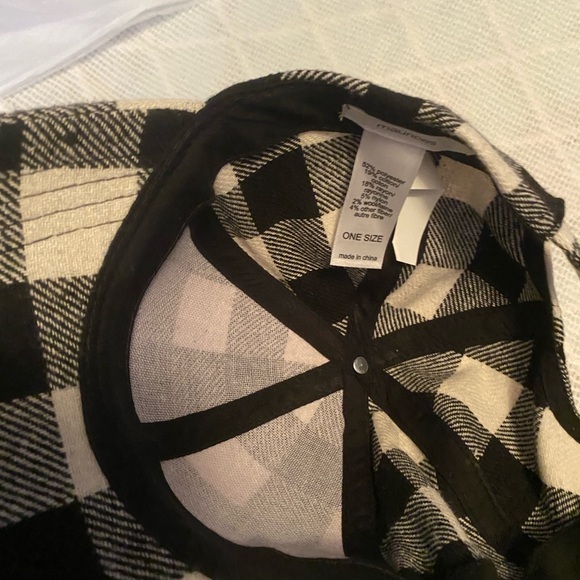 Black and White Buffalo check, light flannel. New - Picture 3 of 4